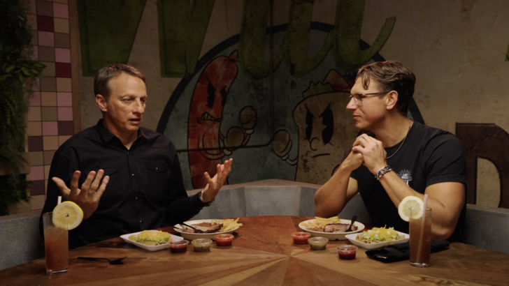 Kinukumpirma ni Tony Hawk ang 'Something' sa mga gawa para sa ika -25 anibersaryo ng Tony Hawk