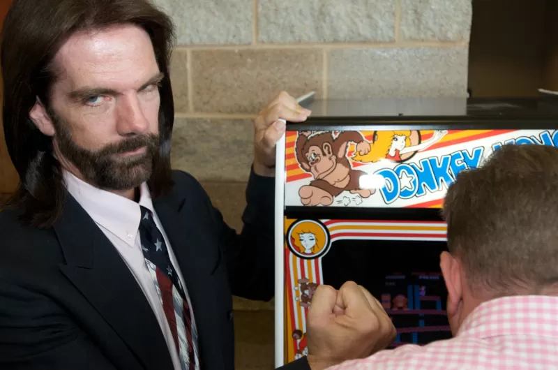 比利·米切尔（Billy Mitchell）赢得了237,000美元的诽谤诉讼